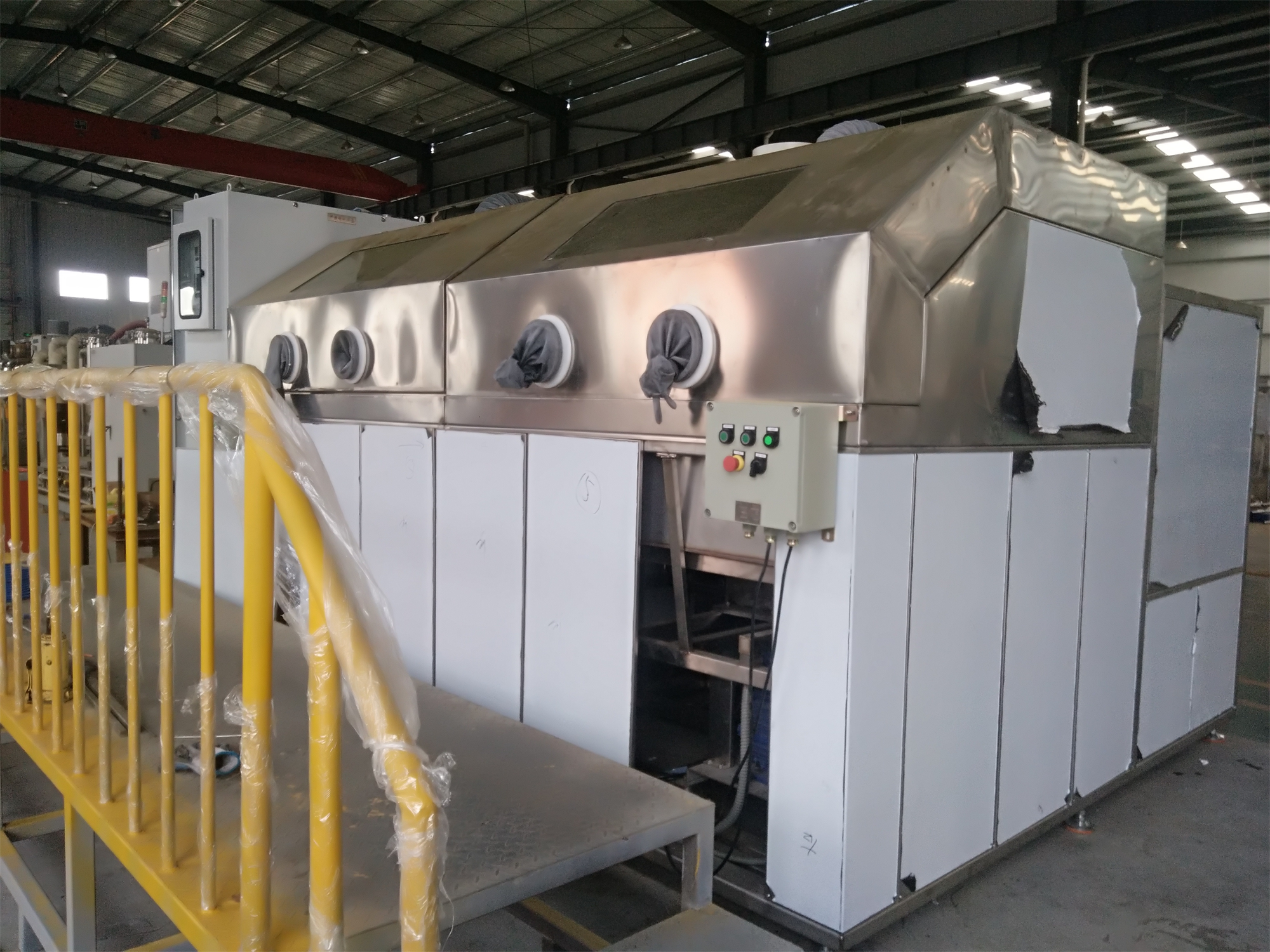 单工位旋转喷淋清洗机（自动压力清洗机）